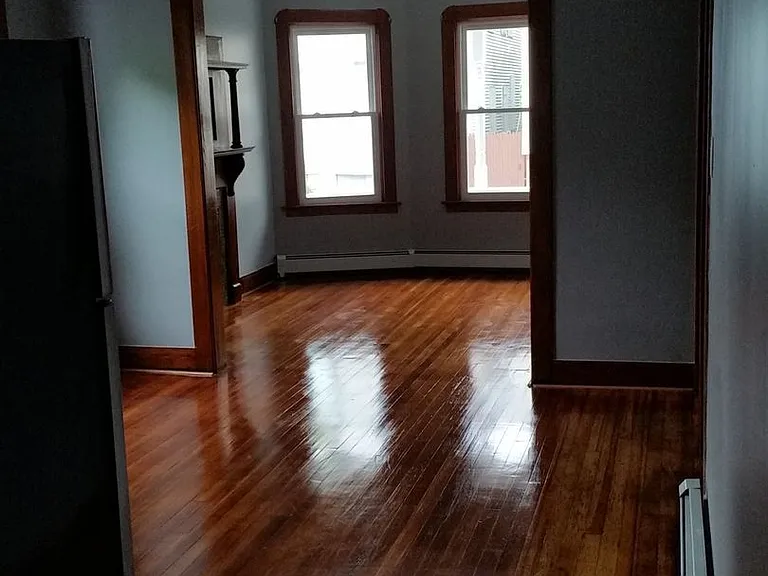 662 State St — Photo 3