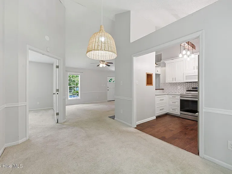 3411 Belmont Blvd — Photo 6