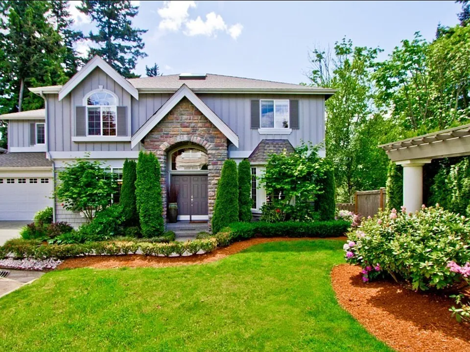 11915 82nd Pl NE
