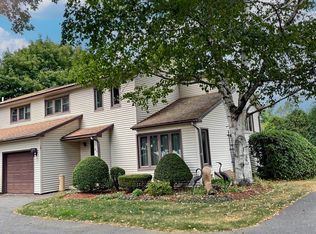 19B Huntington Cir #B, Greenfield, MA 01301