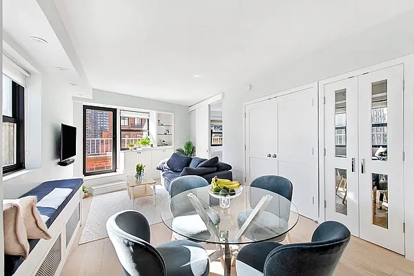 Rented by Compass | media 2