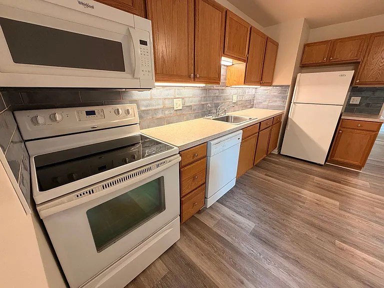 83 Valley Rd #C — Photo 42