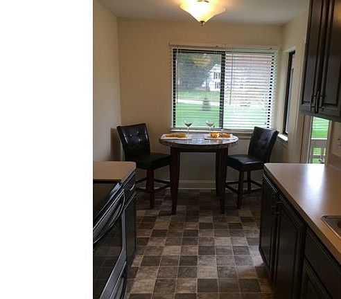 4th image of 3800 Rosemont Blvd APT 112C