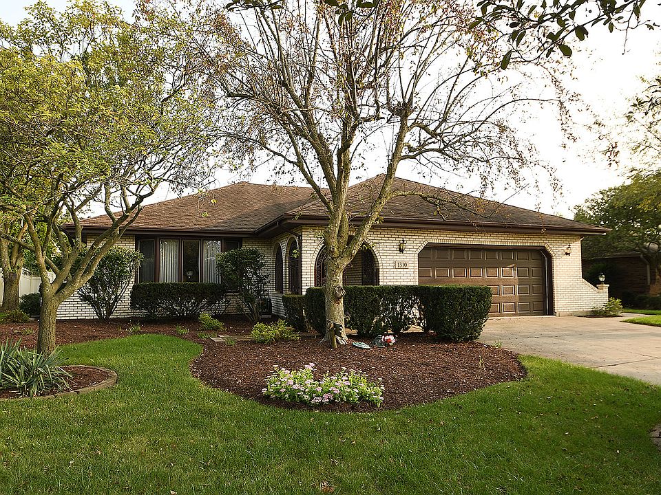 1st image of 1310 Andrea Dr