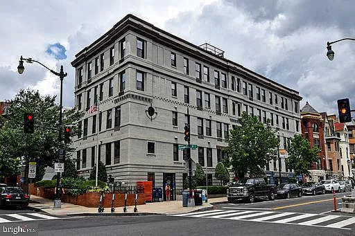 Building Photo - 2300 18th St NW #308