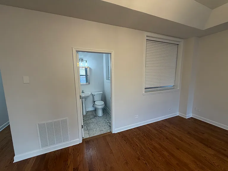 1347 N Sedgwick St #4S — Photo 14