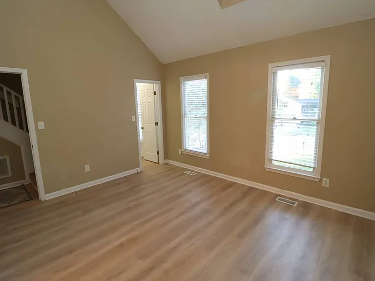 303A Hunter St — Photo 18
