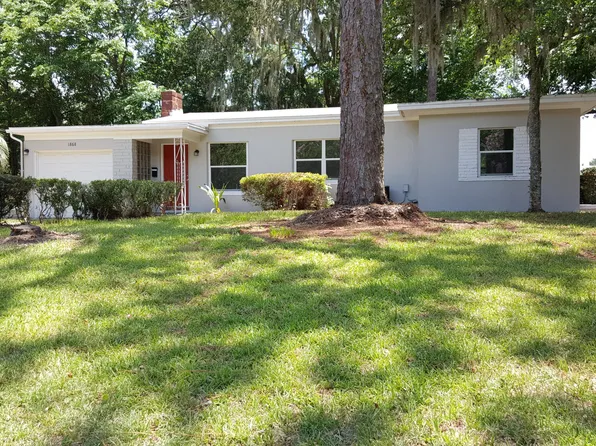 1868 Stanford Rd, Jacksonville, FL 32207
