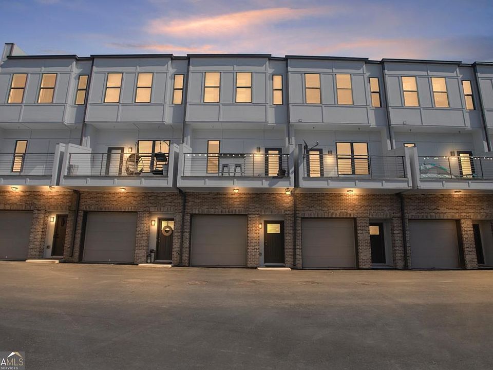 1st image of 2030 Main St