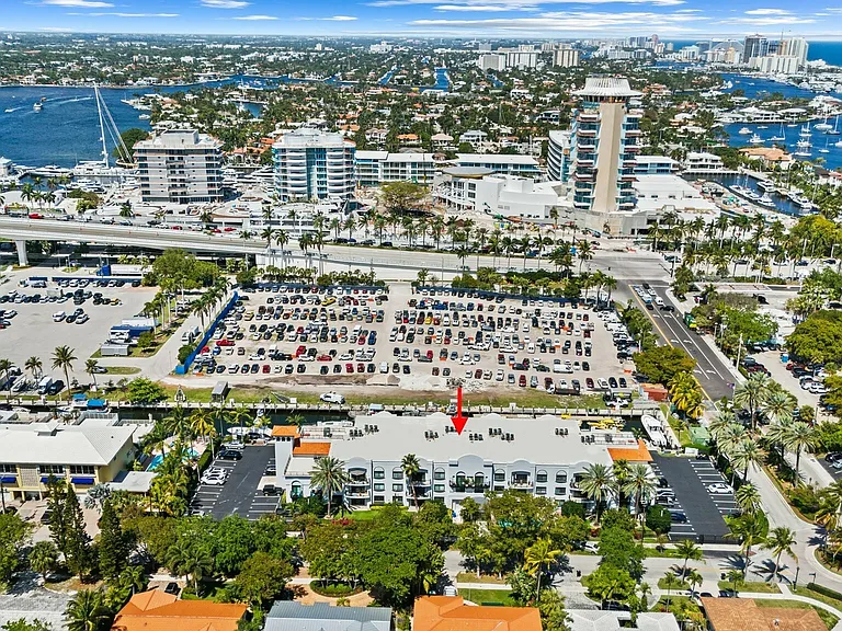 Harbour Pointe — Photo 35