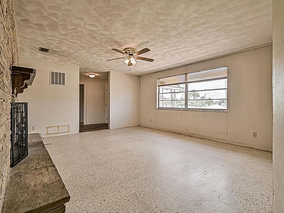 5th image of 362 Auburn Dr