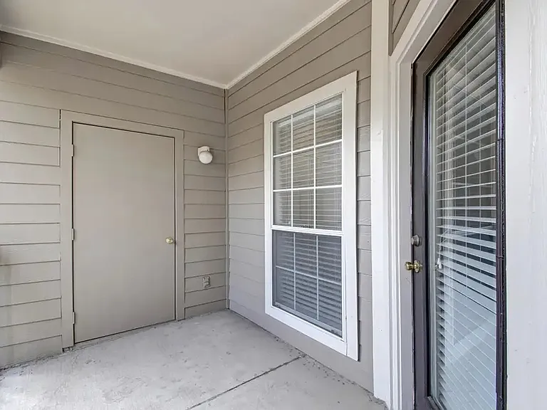 Indian Creek Apartments — Photo 12