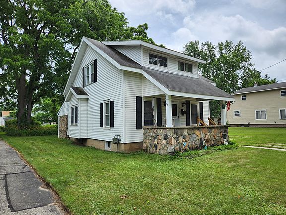 3rd image of 370 Sigsbee St