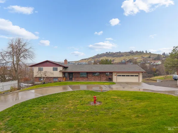 1045 Post Ln, Clarkston, WA 99403