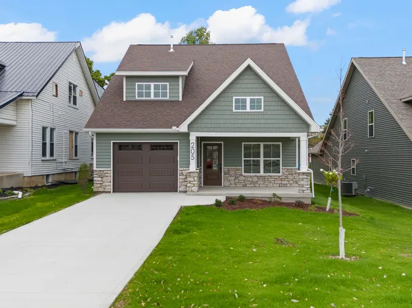 205 W Elm St, Tipp City, OH 45371