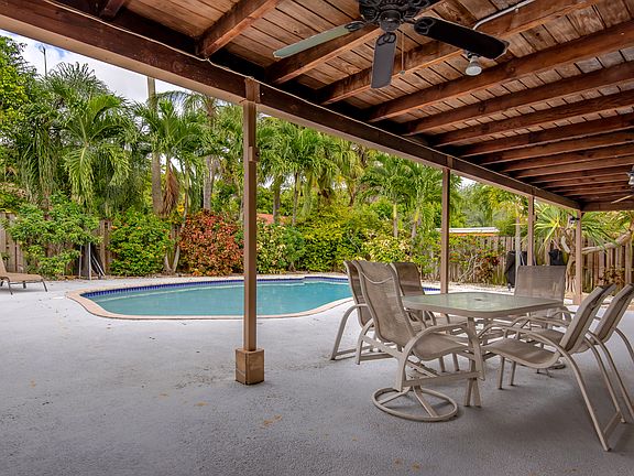 3rd image of 9141 NW 14th St
