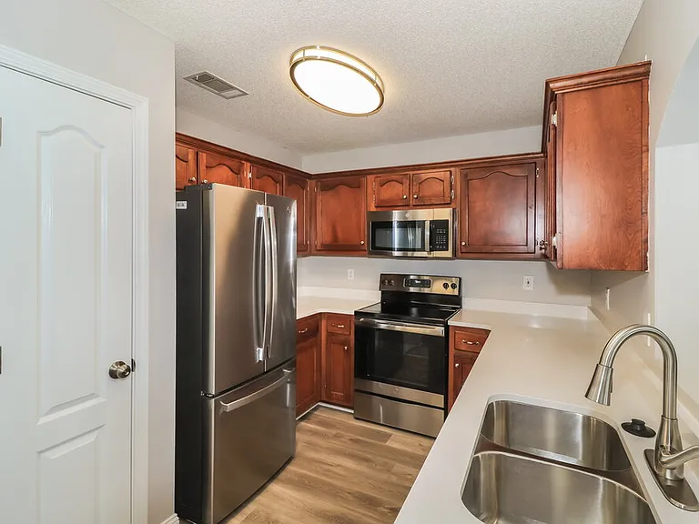 25 Penny Ln — Photo 9