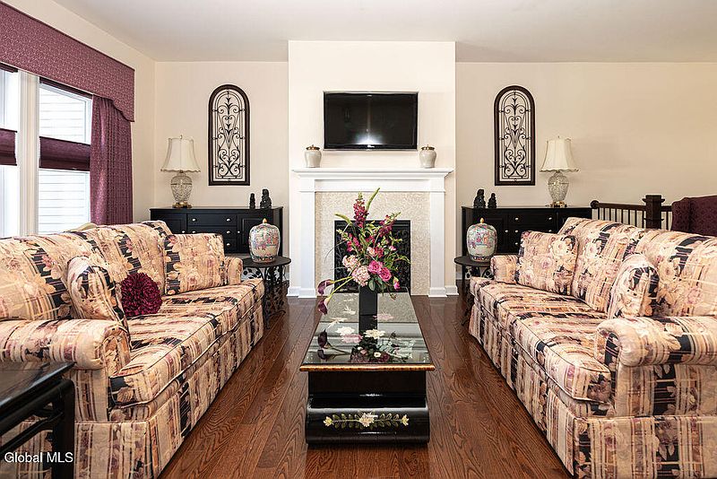 3rd image of 24 Parkview Drive