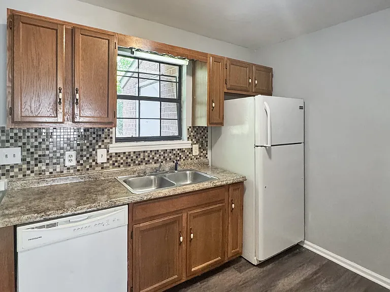 3767 Oakwood Hills Dr #C — Photo 3