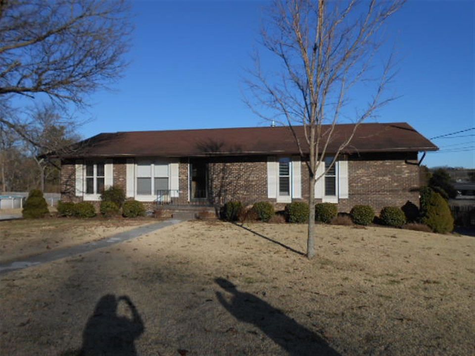1st image of 310 E Donaldson Dr