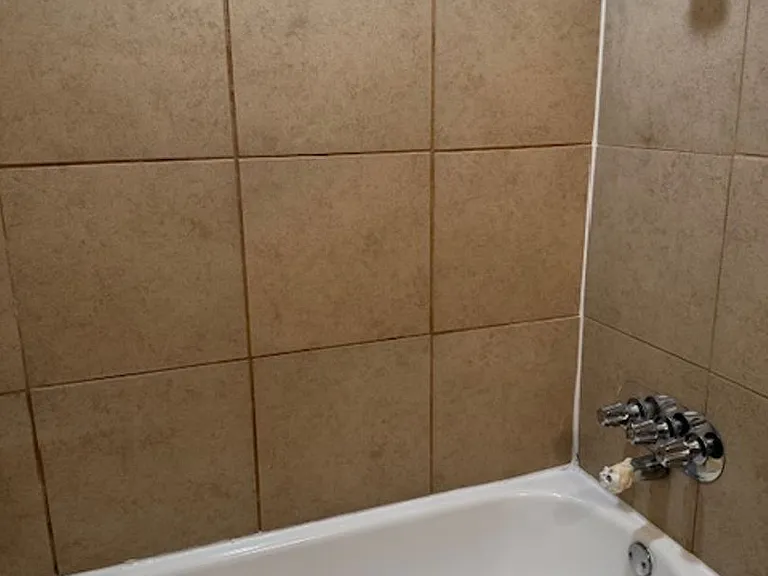 6015 Doulton Dr — Photo 7