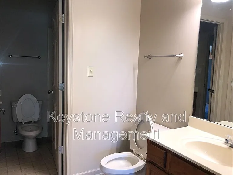 5869 Julien Rd — Photo 7