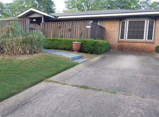 123 Lawrence St, Prattville, AL 36067