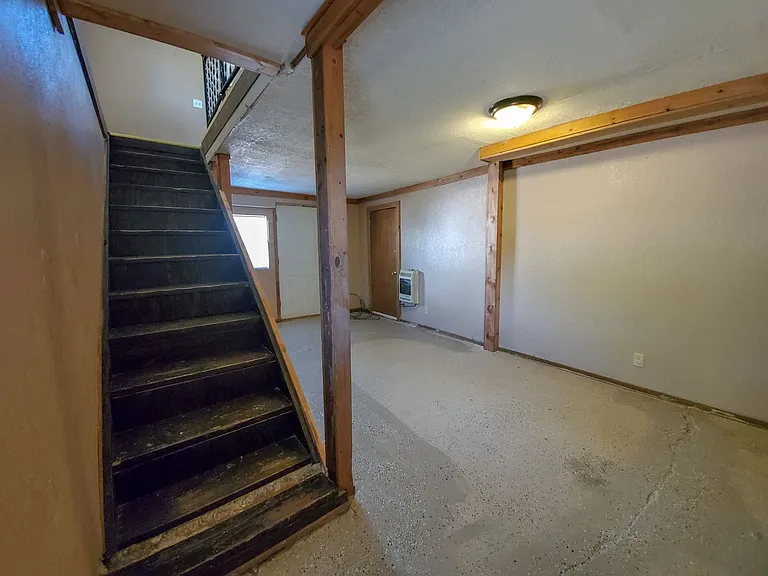 310 E Washington St — Photo 4