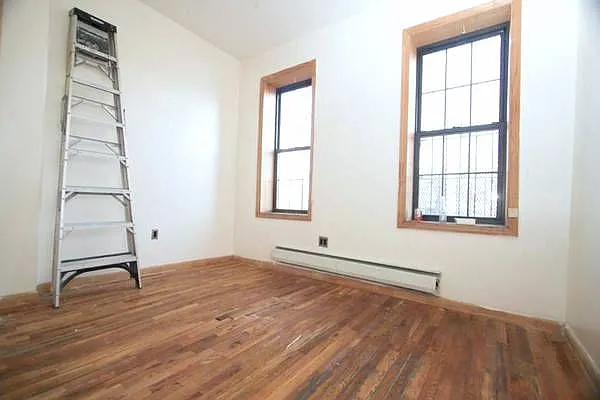 Rented by Brick&Mortar | media 51