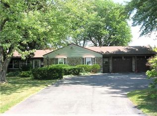 5625 Cummings Rd, Akron, NY 14001