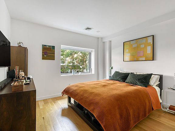 5th image of 78 Freeman St #1