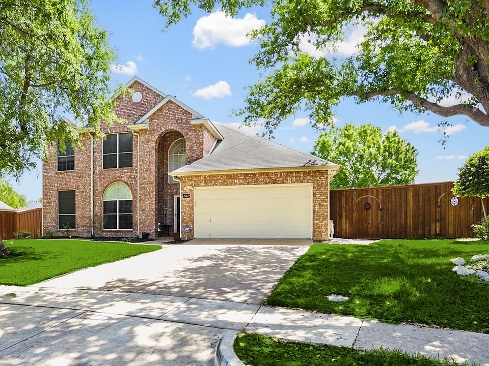 1st image of 2300 Pinehurst Dr