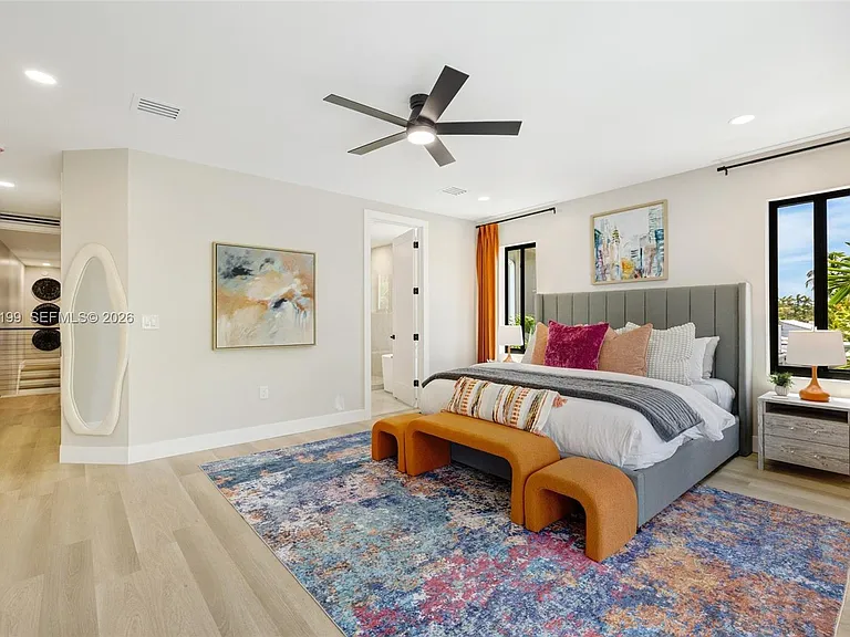 703 SW 17th St — Photo 56
