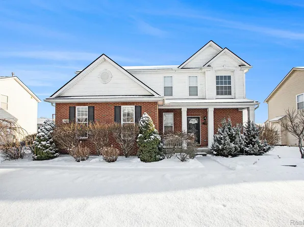 31423 Settlers Way Dr, Flat Rock, MI 48134