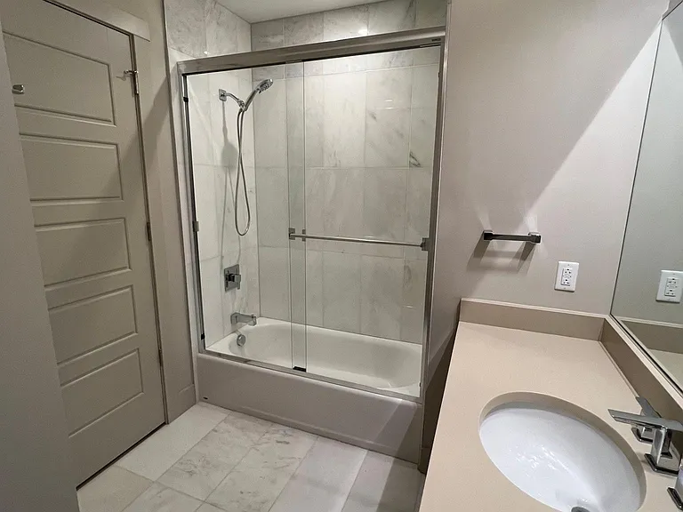 622 Gross St #303 — Photo 10