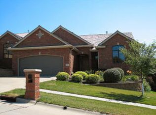 121 Fawn Park Dr, Council Bluffs, IA 51503