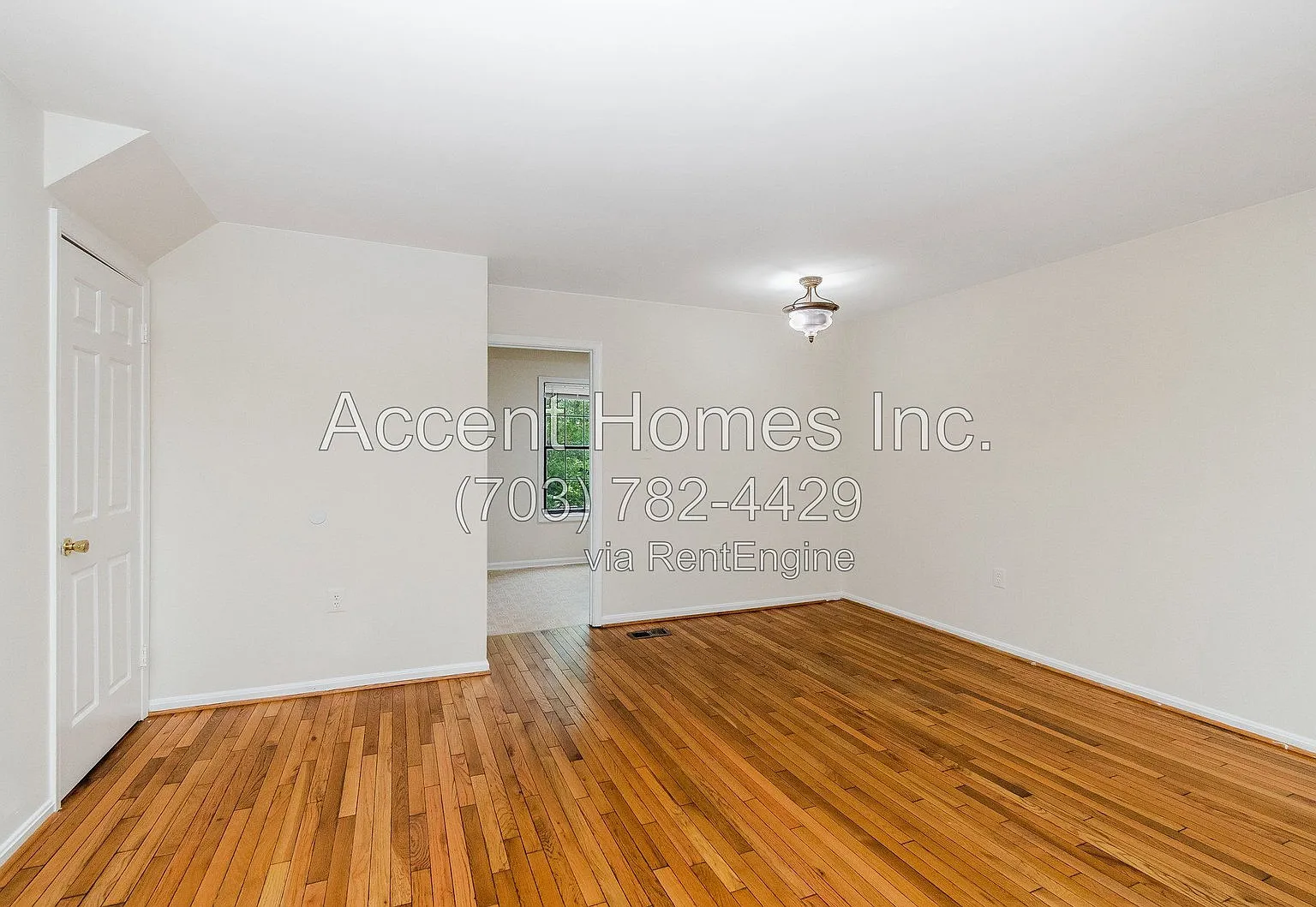 3 bed, 2.5 bath, 1664 sqft, $3,100 — Photo 4