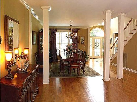 5th image of 6123 Bayswater Ln