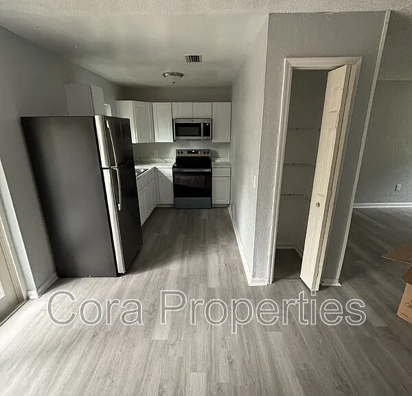 2436 Lilly St — Photo 22