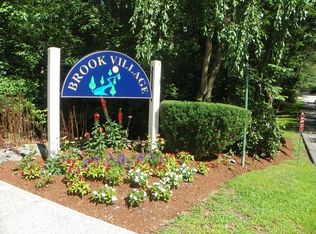 69 Spencer Rd APT 26J, Boxboro, MA 01719