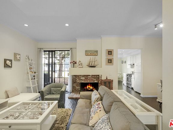 3rd image of 8171 Racepoint Dr Unit 104