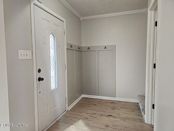 5th image of 7601 Chatham Cir