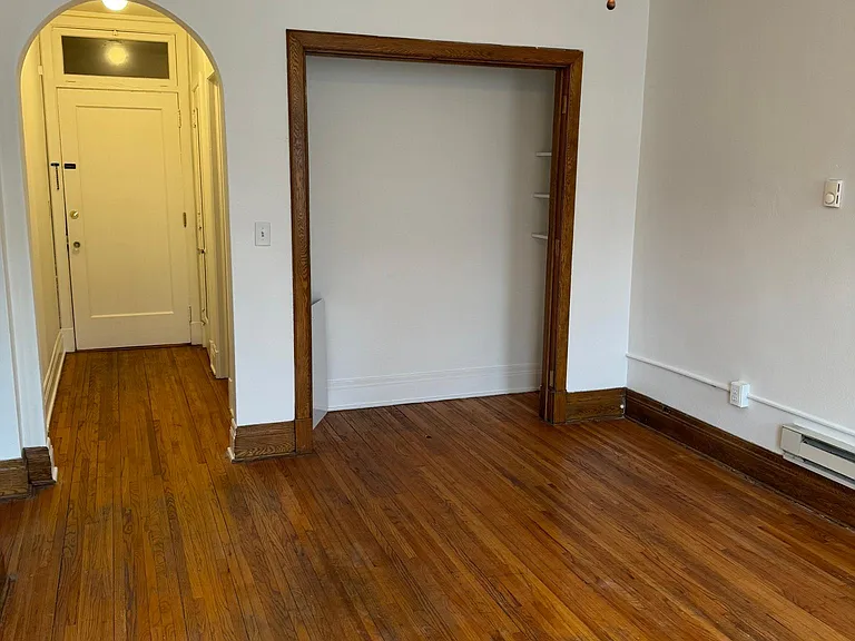 658 Grand Ave #E — Photo 6