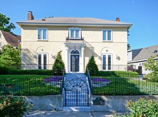 25 50th St E, Minneapolis, MN 55419