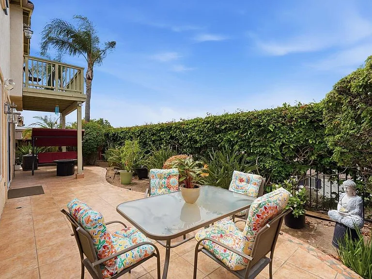 344 Plaza Los Osos — Photo 21
