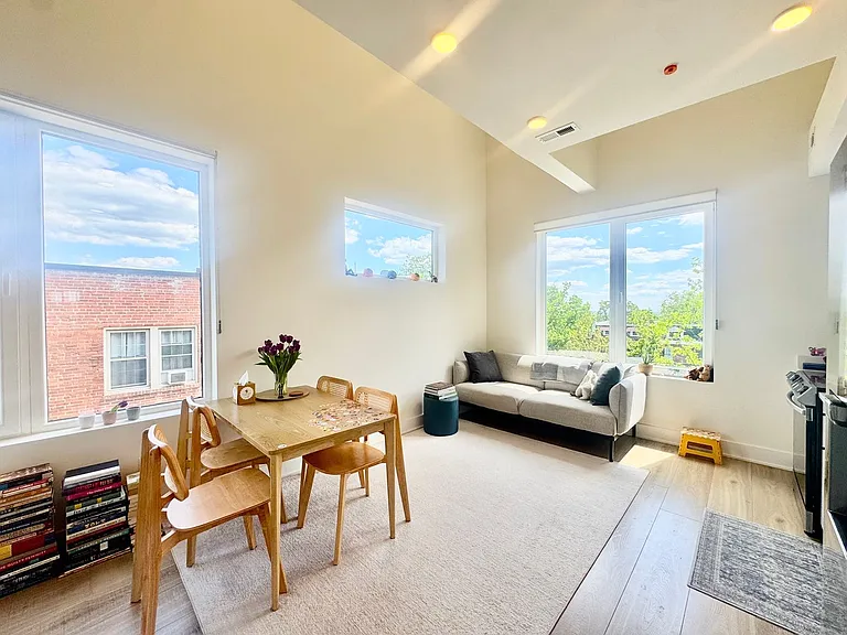 1307 Longfellow St NW #9 — Photo 3