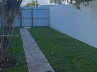 10720 SW 63rd St #1, Miami, FL 33173