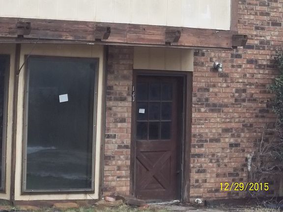 5th image of 1301 N Ballard St
