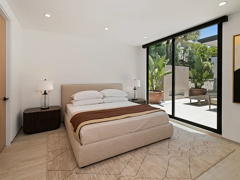 365 Trousdale Pl — Photo 40