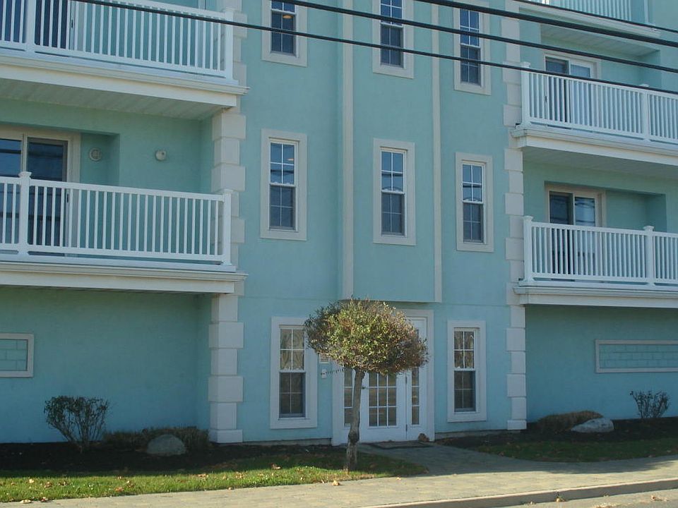 1st image of 202 Dupont Ave Unit 1